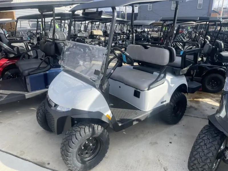 2026 E-Z-GO RXV ELiTE Lithium photo 1