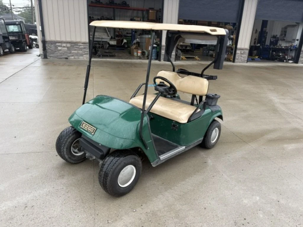 2000 E-Z-GO TXT photo 1