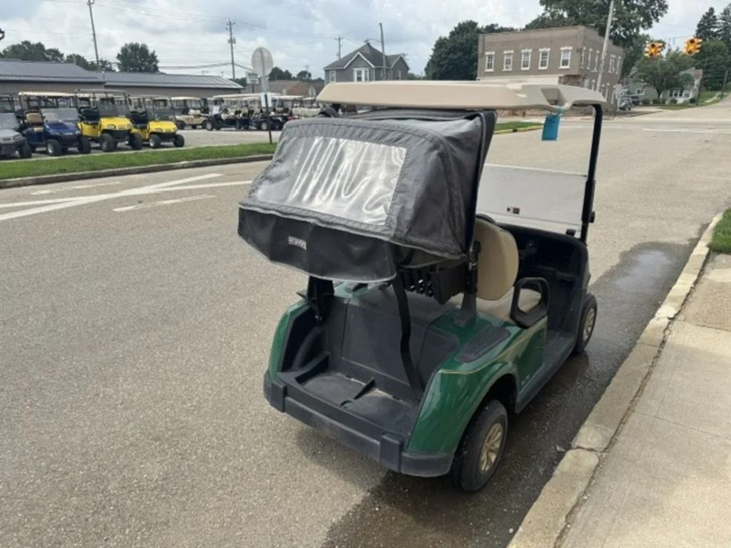 2021 E-Z-GO RXV ELiTE Lithium thumb 4