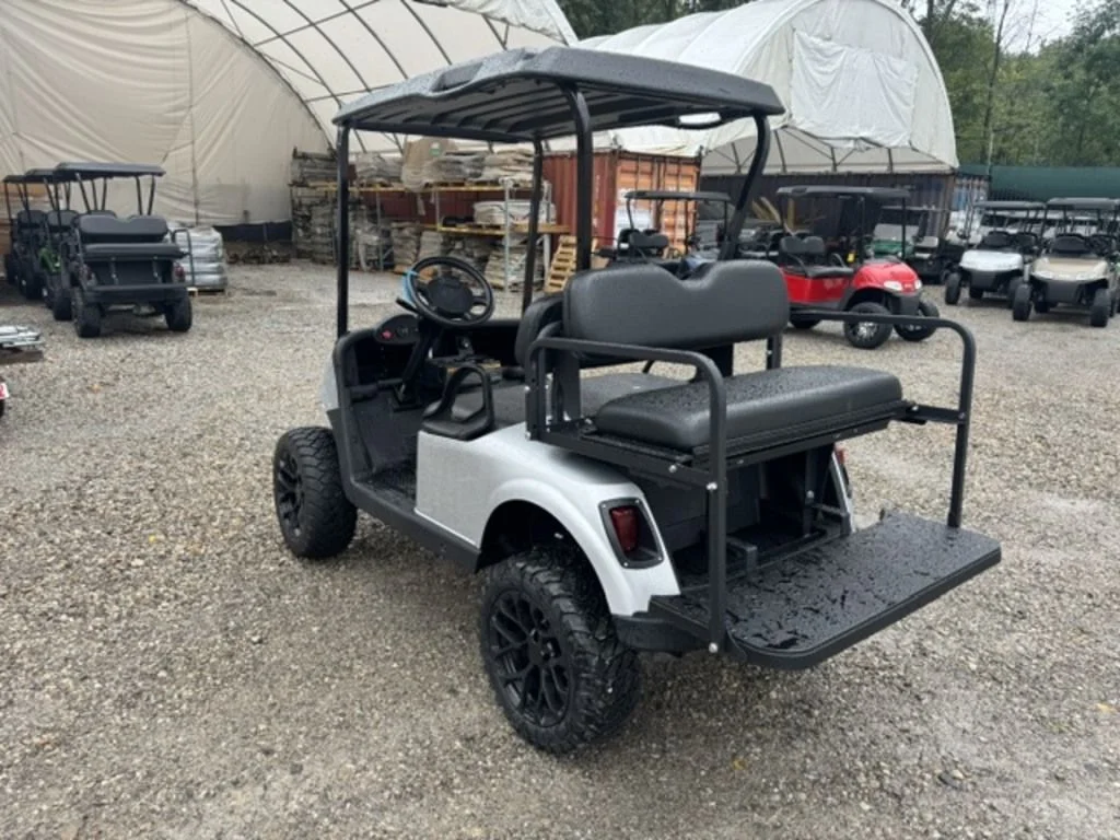 2020 E-Z-GO RXV ELiTE Lithium thumb 2