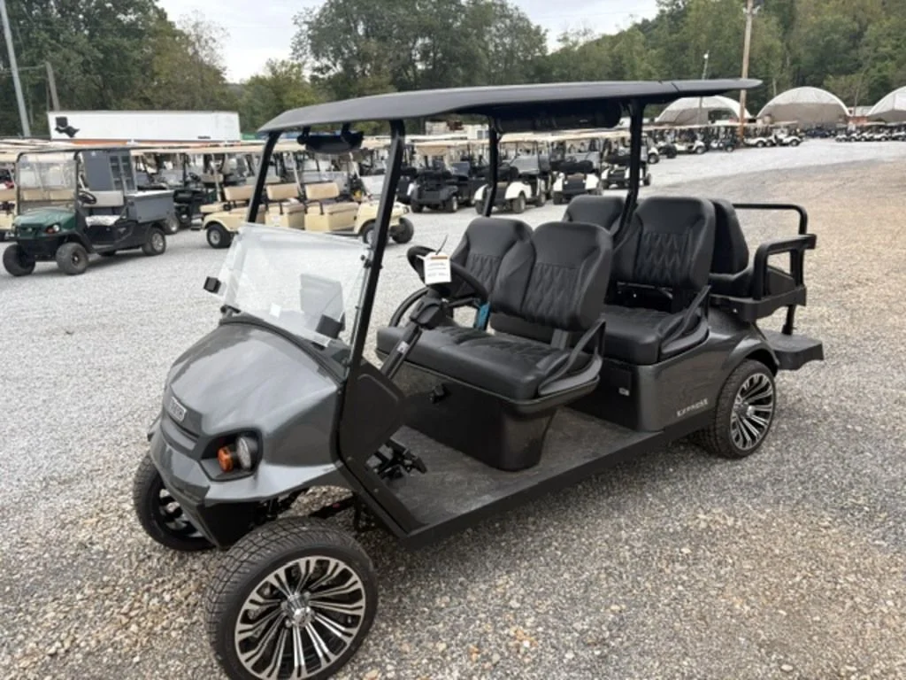 2027 E-Z-GO Express thumb 3