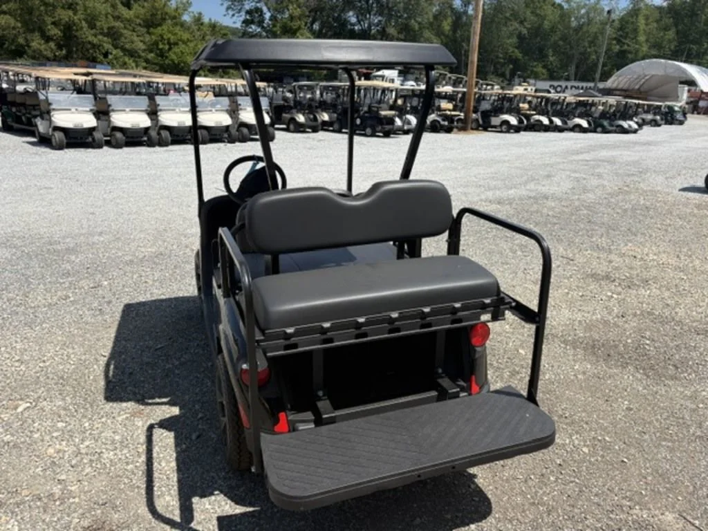 2027 E-Z-GO RXV Valor S + 13.5 Gas Black thumb 3