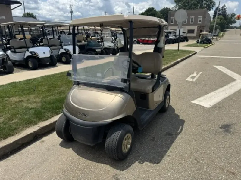 2020 E-Z-GO RXV ELiTE Lithium thumb 1
