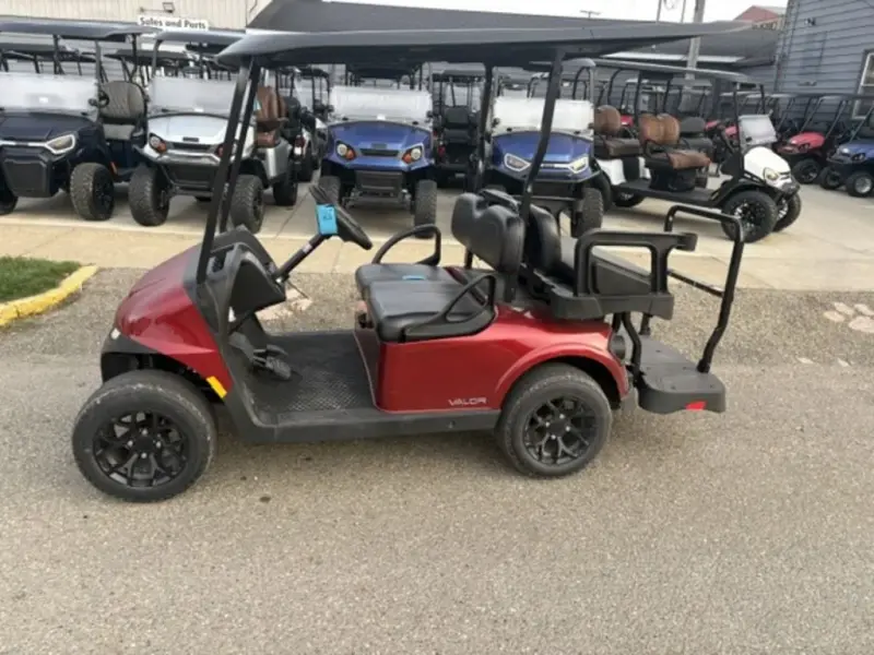2027 E-Z-GO RXV 4 Valor S + 13.5 Gas Inferno Red thumb 2