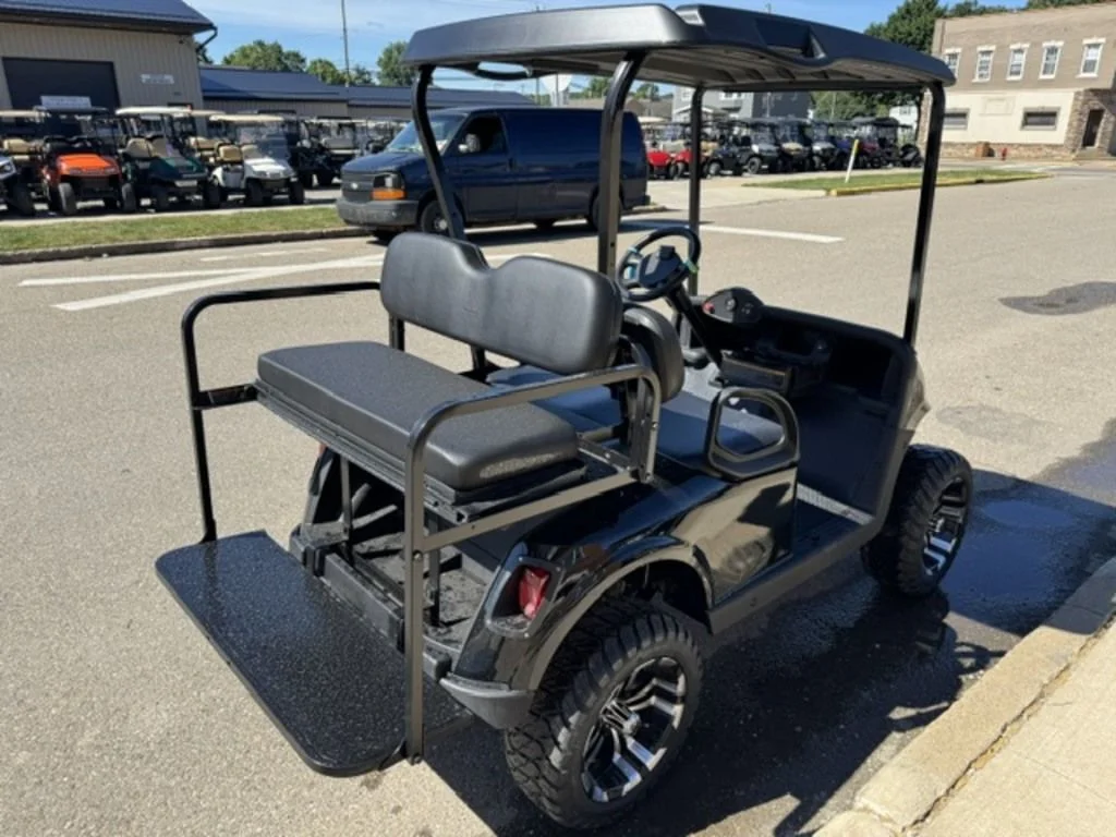 2020 E-Z-GO RXV ELiTE Lithium thumb 4