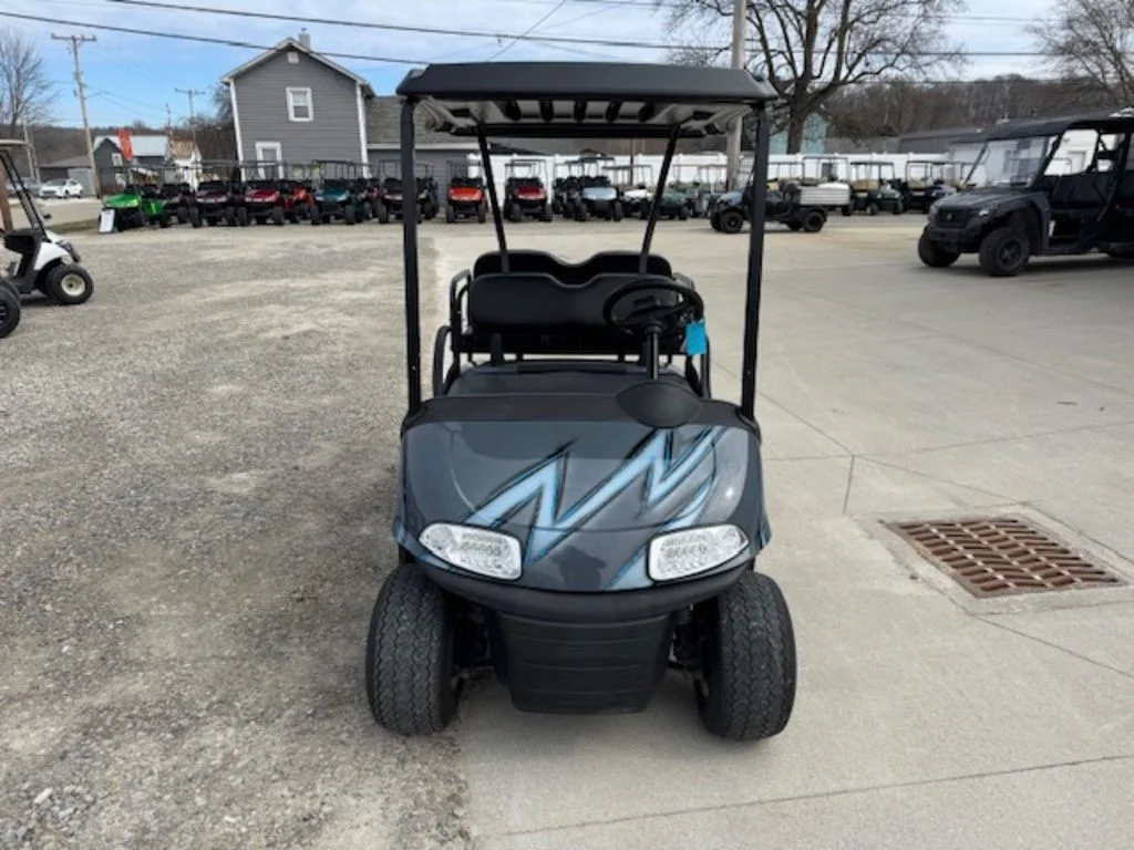 2018 E-Z-GO RXV thumb 2