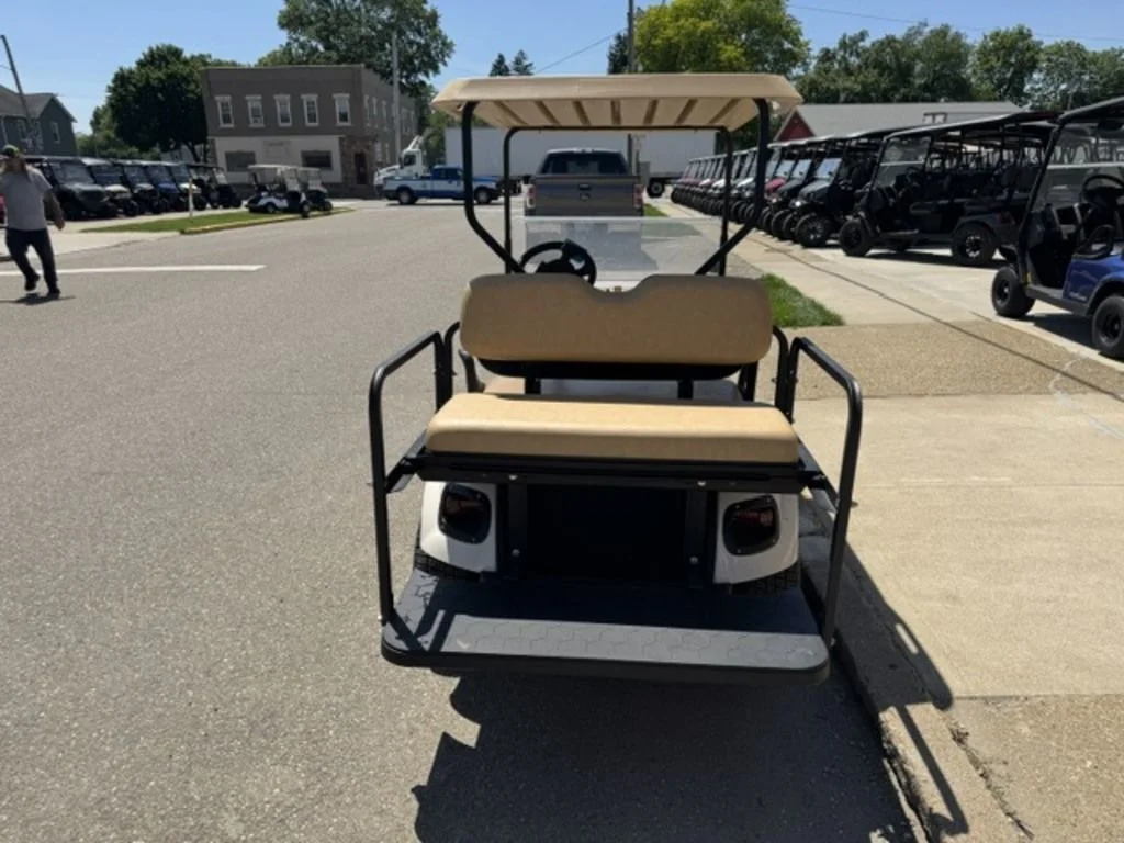 2021 E-Z-GO TXT thumb 3