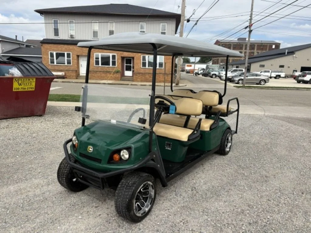 2017 Cushman Shuttle 4 photo 1