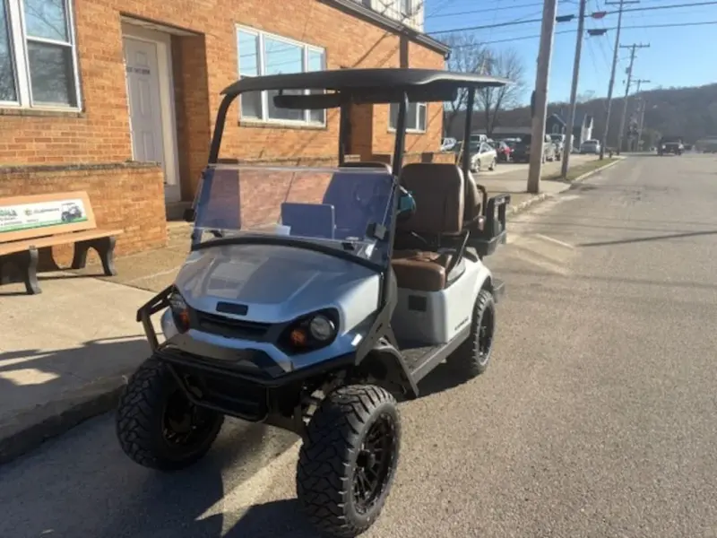 2026 E-Z-GO Express photo 1