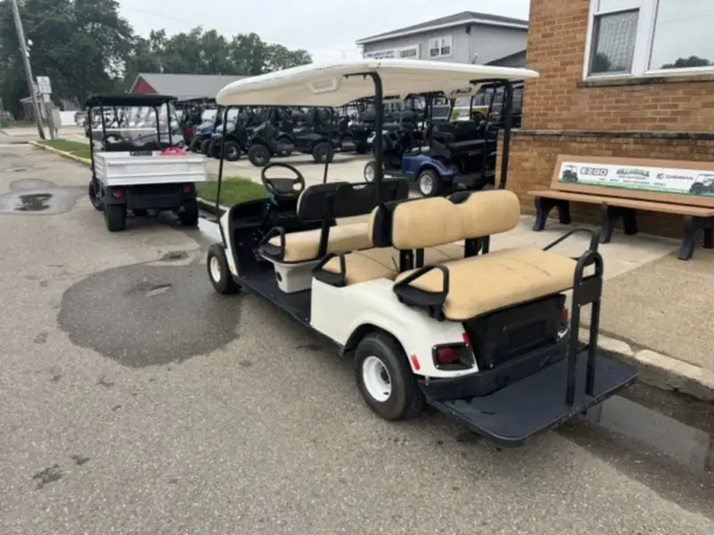 2004 E-Z-GO Shuttle thumb 2