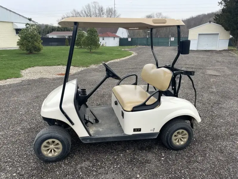 2021 E-Z-GO TXT thumb 1
