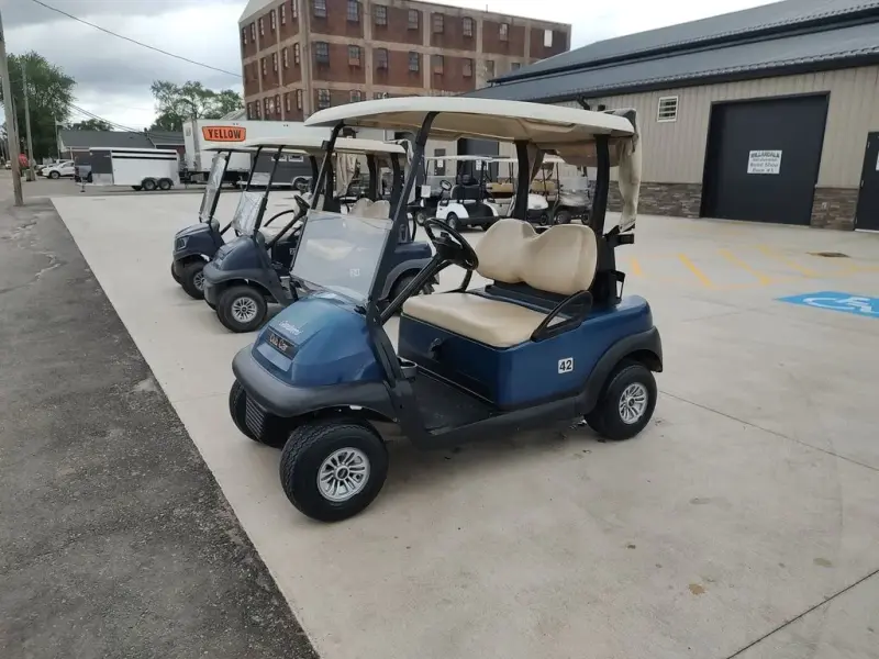 2015 Club Car Precedent photo 1