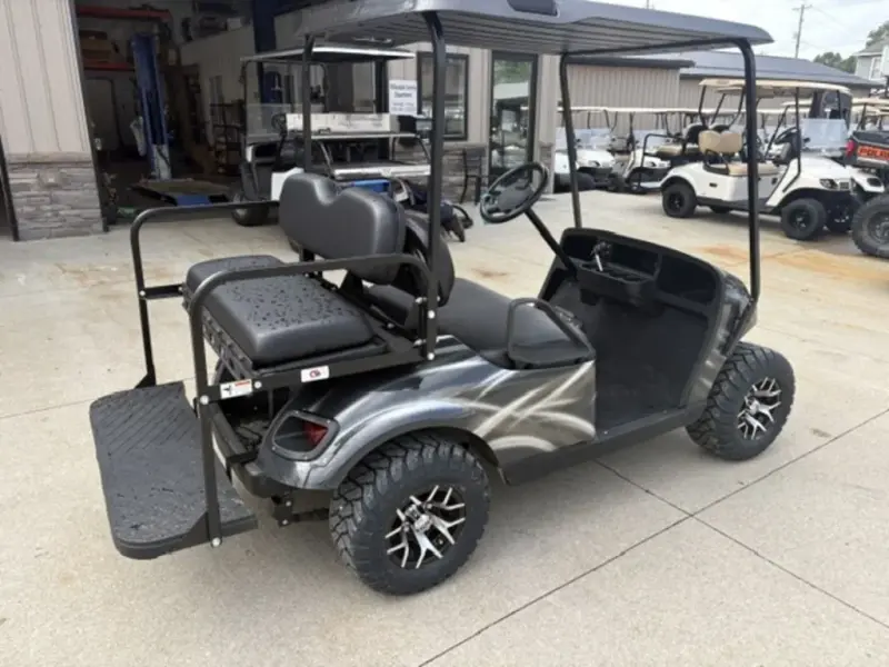 2021 E-Z-GO TXT thumb 4
