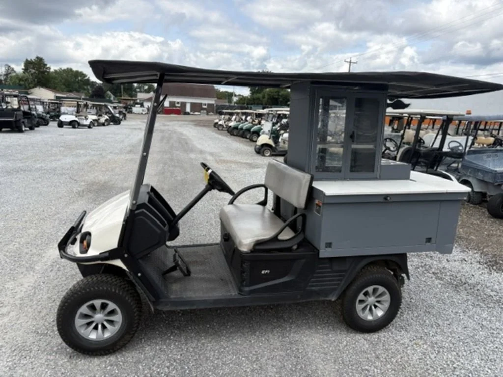 2023 Cushman Refresher Oasis thumb 2
