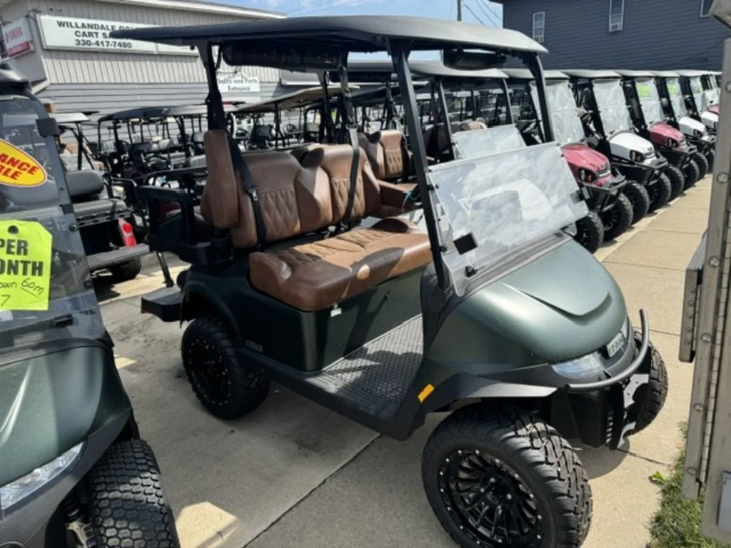 2026 E-Z-GO RXV ELiTE Lithium thumb 4