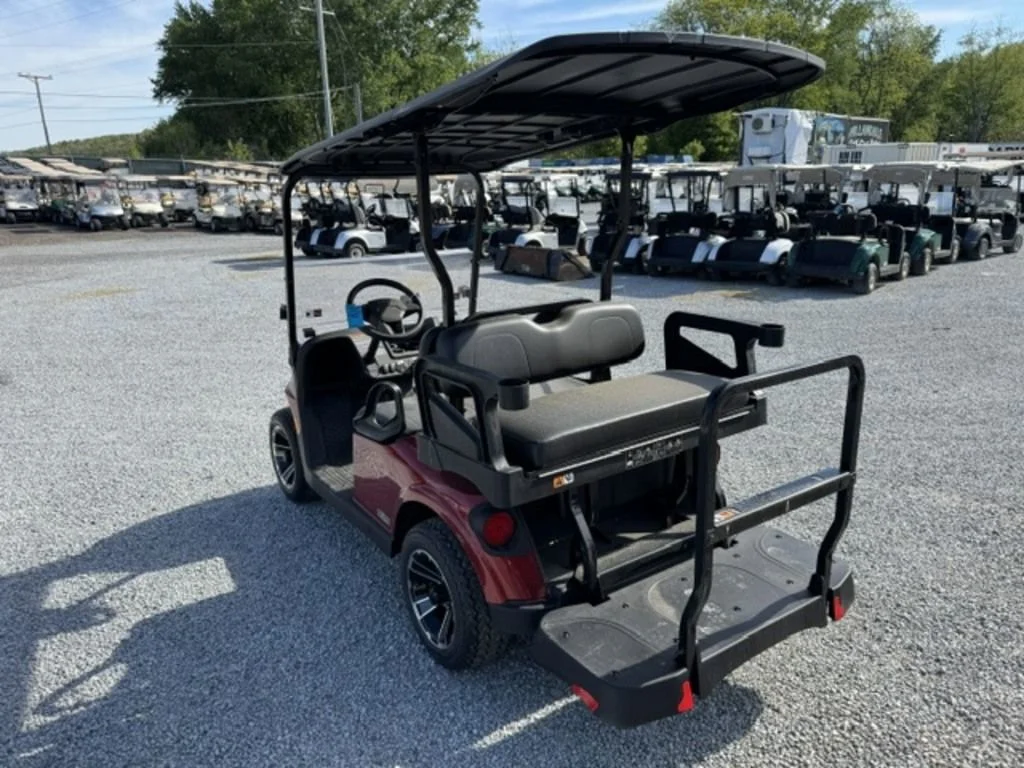 2026 E-Z-GO RXV ELiTE Lithium thumb 2