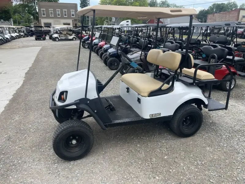 2018 E-Z-GO Express thumb 1