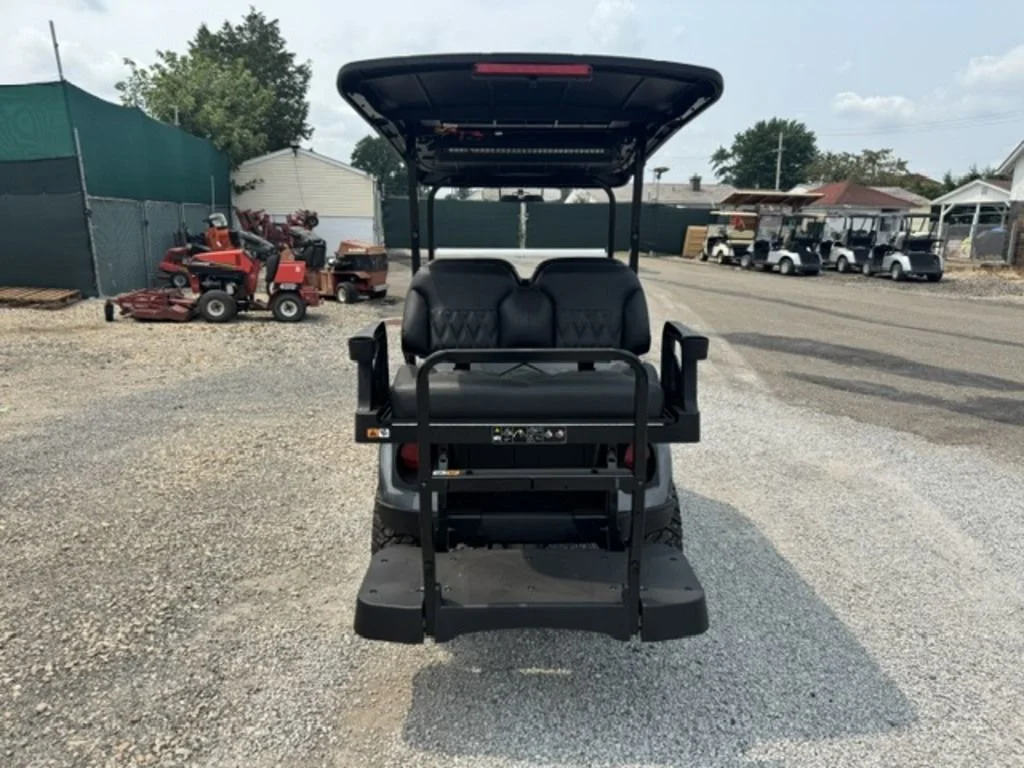 2027 E-Z-GO Express thumb 3