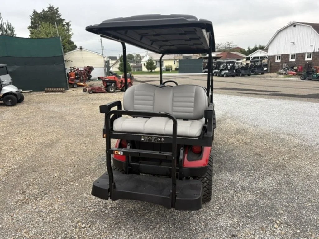 2027 E-Z-GO Express thumb 3