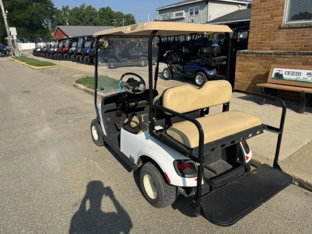 2019 E-Z-GO TXT thumb 2