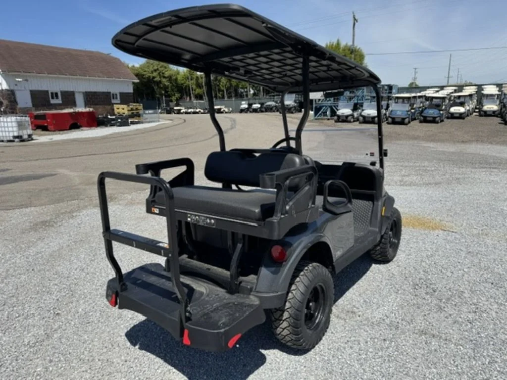 2026 E-Z-GO RXV ELiTE Lithium thumb 4