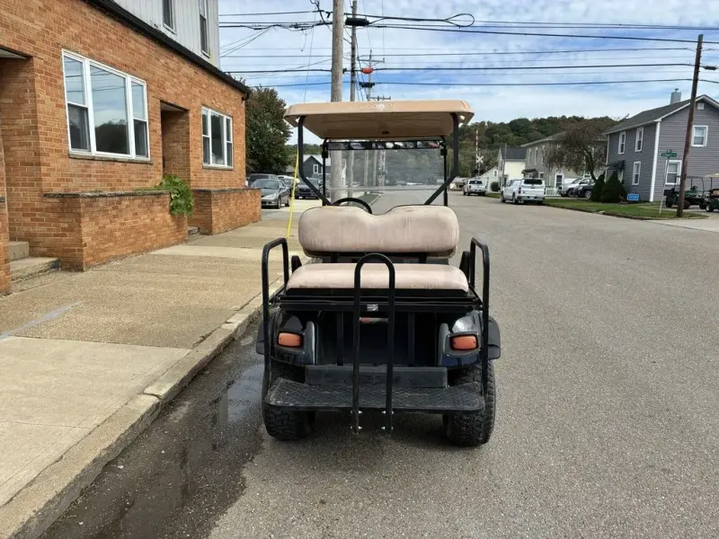 2010 E-Z-GO TXT thumb 4