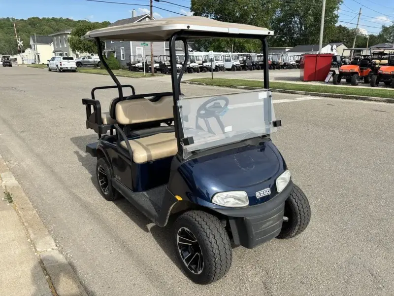 2022 E-Z-GO RXV ELiTE Lithium photo 1