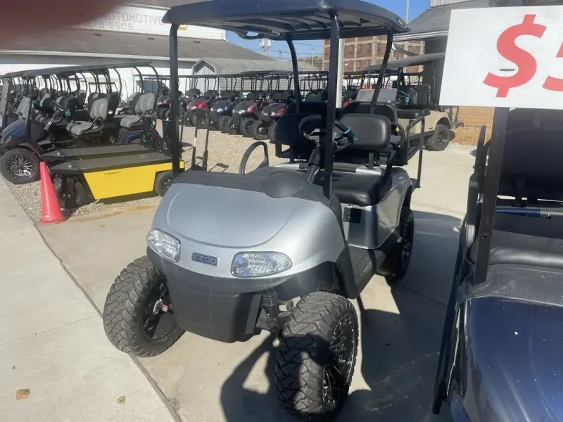 2020 E-Z-GO RXV photo 1