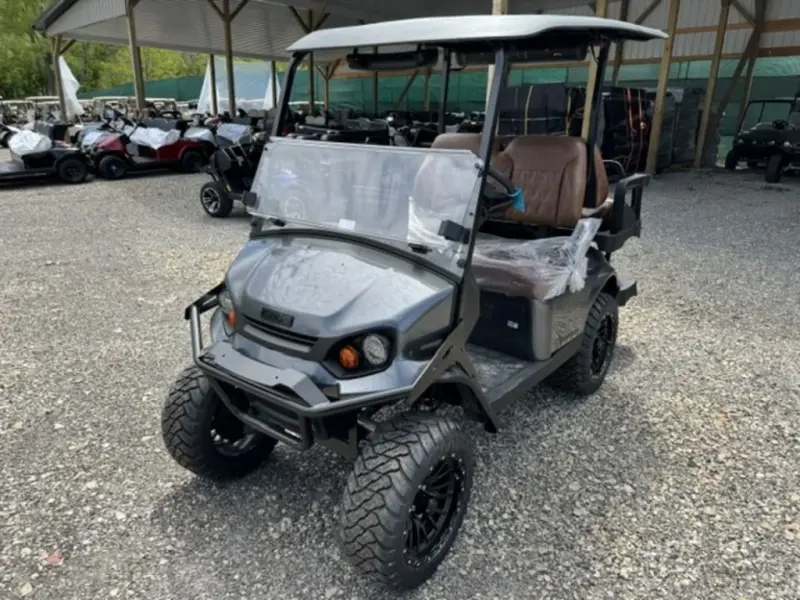 2026 E-Z-GO Express photo 1