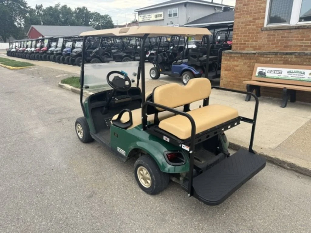 2018 E-Z-GO TXT thumb 2