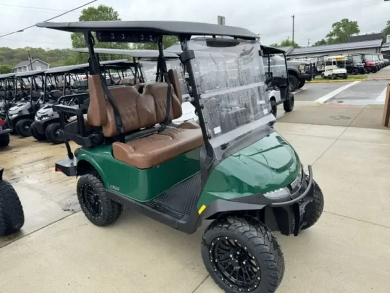 2026 E-Z-GO RXV ELiTE Lithium thumb 1