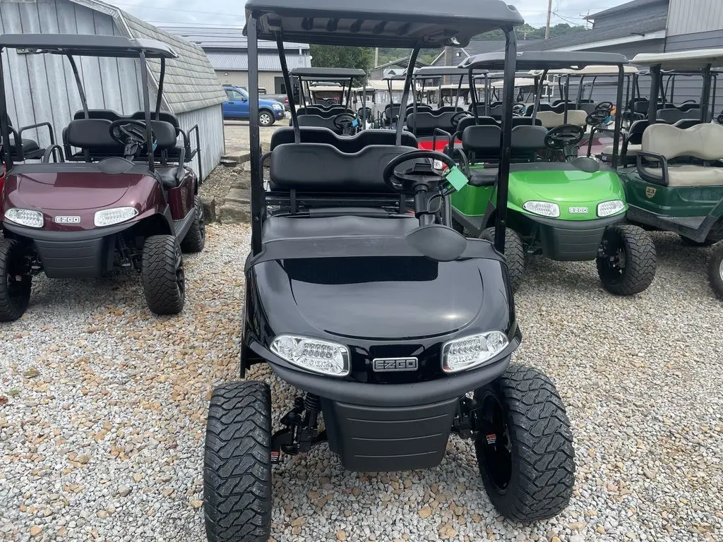 2020 E-Z-GO RXV ELiTE Lithium thumb 4