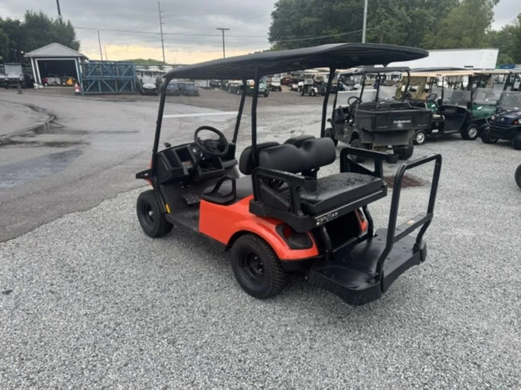 2025 E-Z-GO Express ELiTE Lithium thumb 2