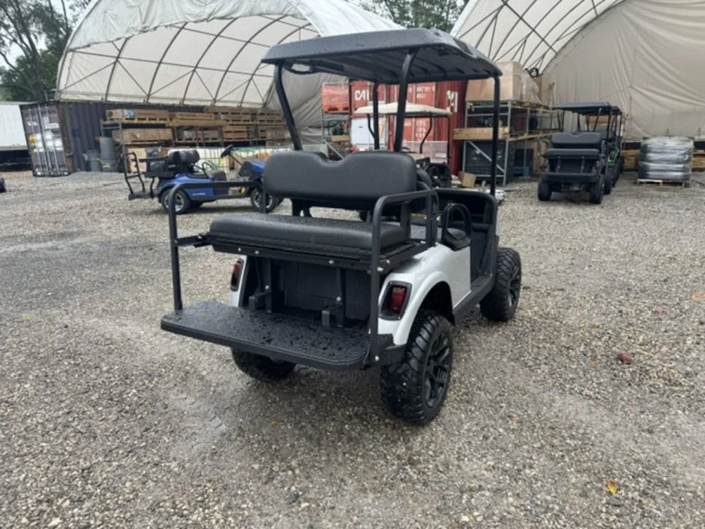 2020 E-Z-GO RXV ELiTE Lithium thumb 4