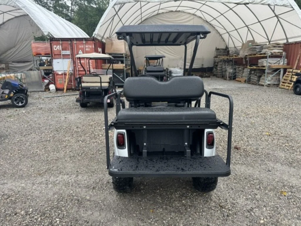 2020 E-Z-GO RXV ELiTE Lithium thumb 3