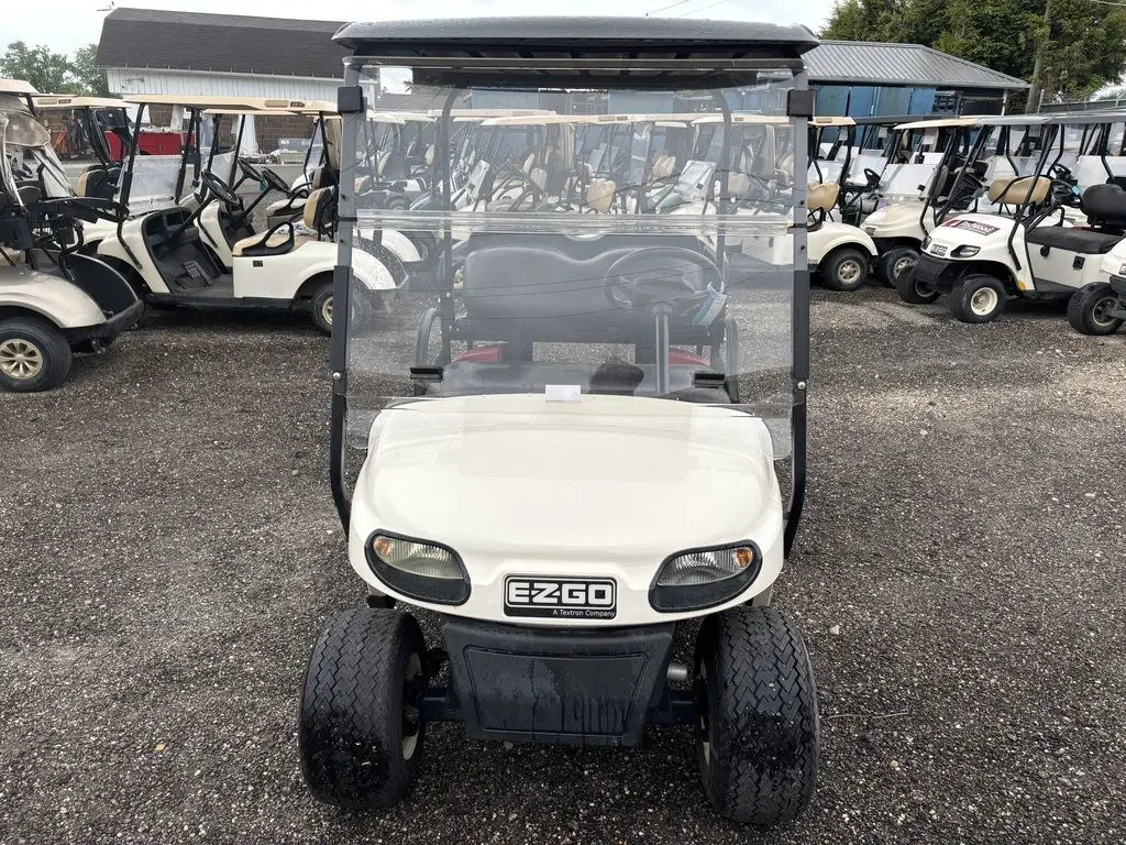 2018 E-Z-GO TXT thumb 2