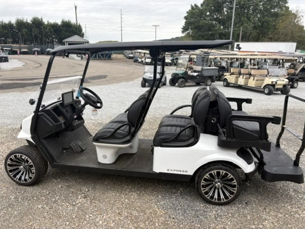 2027 E-Z-GO Express 6 Touring ST Elite Lithium Bright White thumb 4