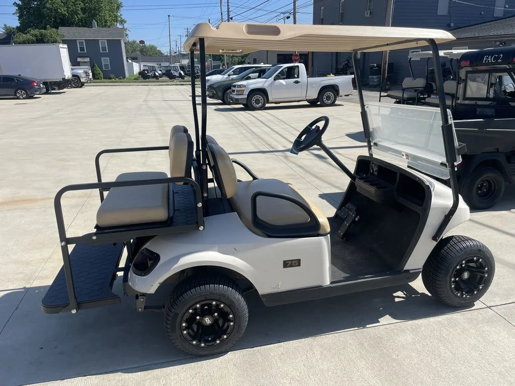 2021 E-Z-GO TXT thumb 3