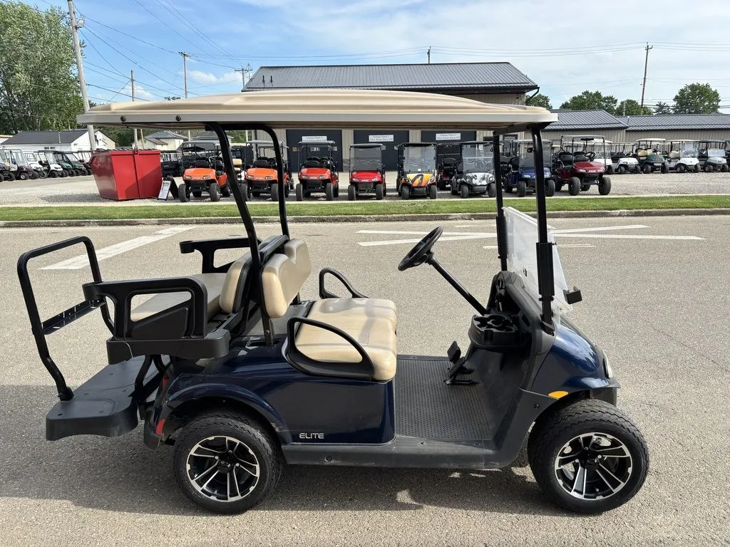 2022 E-Z-GO RXV ELiTE Lithium thumb 3