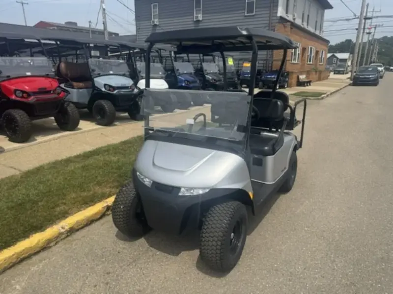 2026 E-Z-GO Valor EX1 Gas photo 1