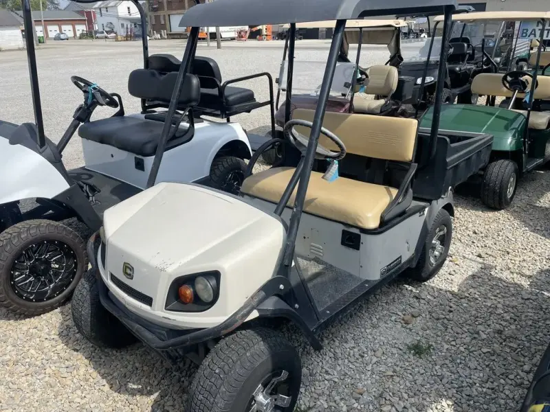 2016 Cushman Hauler 800 thumb 1