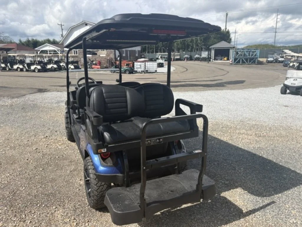 2027 E-Z-GO Express thumb 3