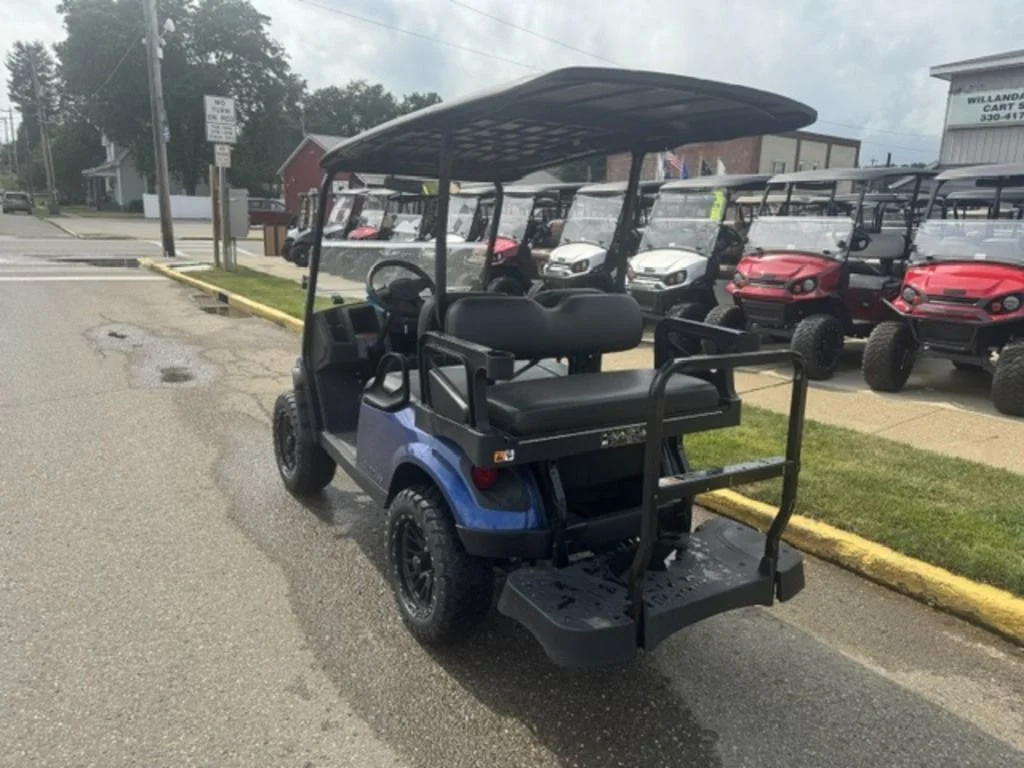 2026 E-Z-GO Express thumb 2