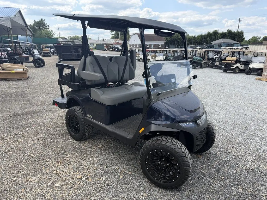 2026 E-Z-GO RXV ELiTE Lithium thumb 2