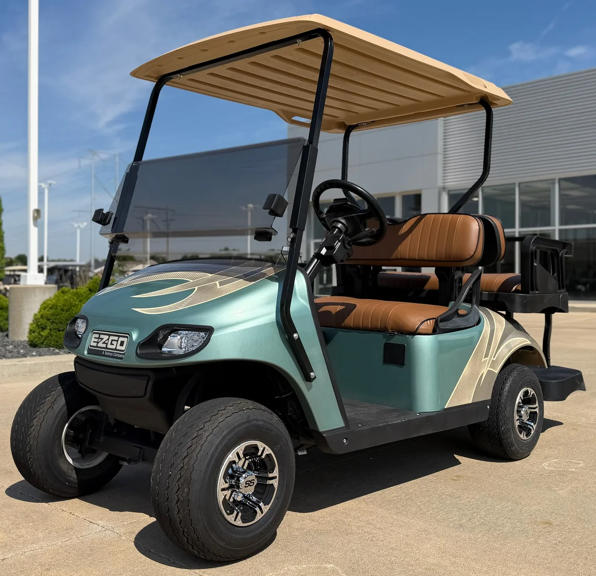 2021 E-Z-GO Valor EX1 Gas thumb 2