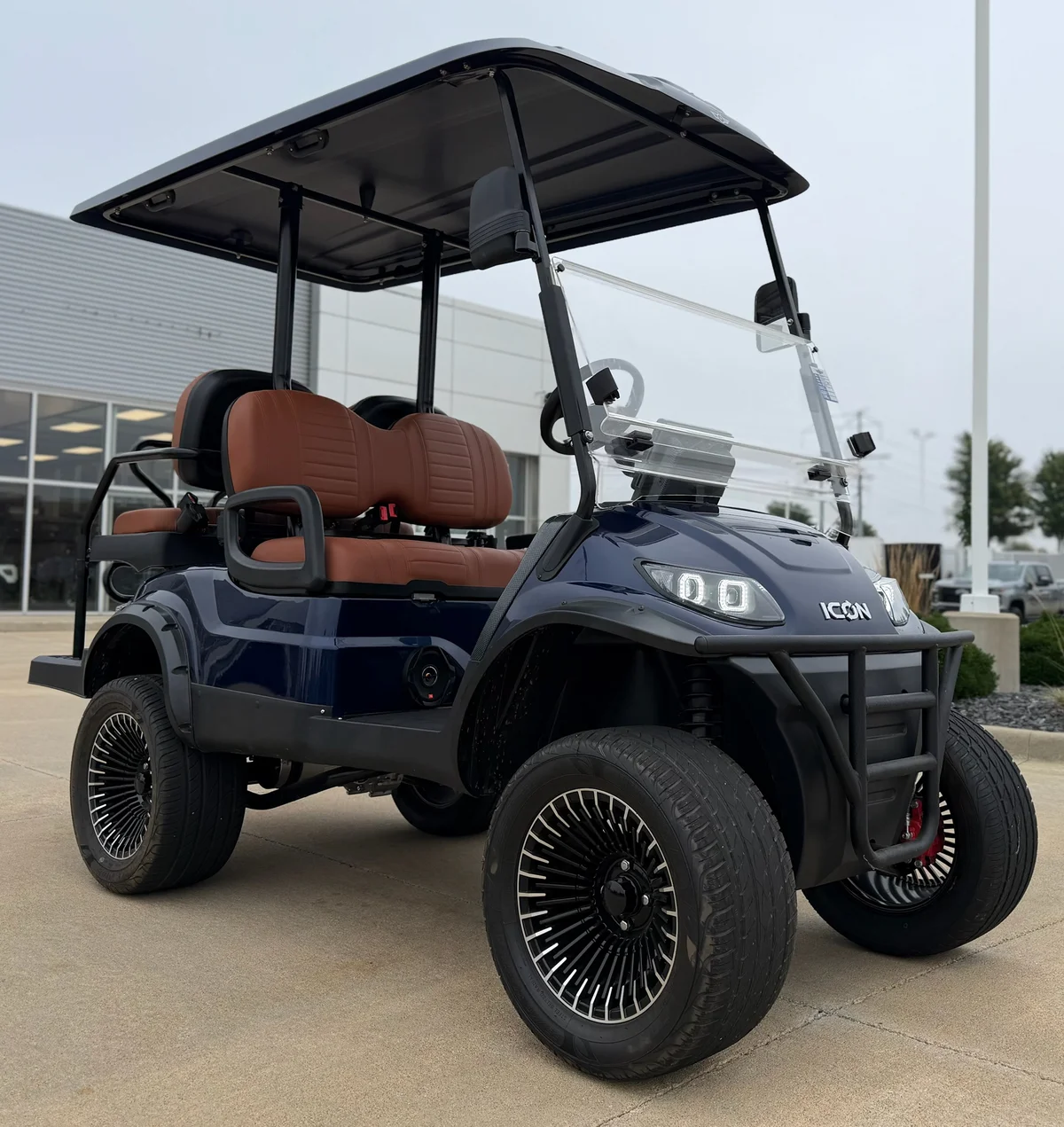 2025 ICON I40L photo 1