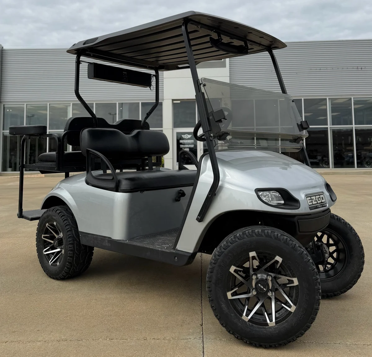 2018 E-Z-GO Freedom thumb 3