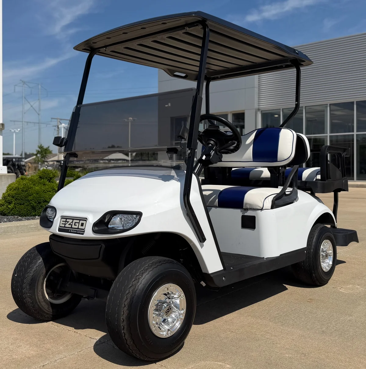 2021 E-Z-GO Valor thumb 2