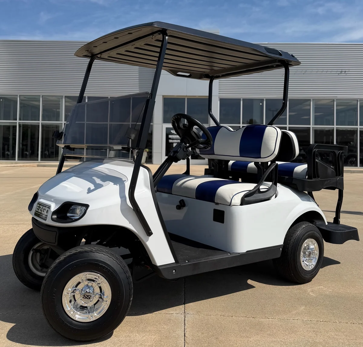 2021 E-Z-GO Valor thumb 4
