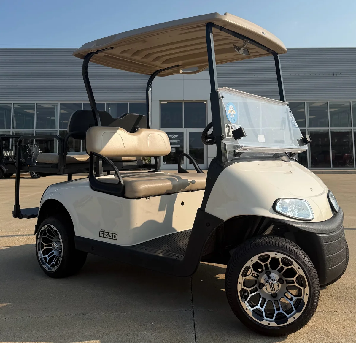 2017 E-Z-GO Freedom thumb 3